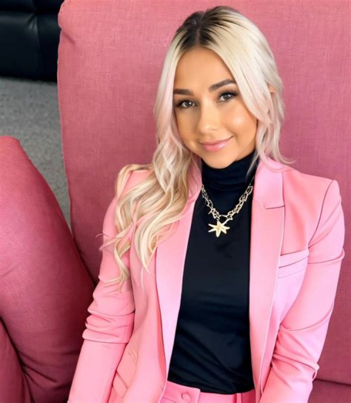 Alexis Lamastus's Obituary | News And Tributes