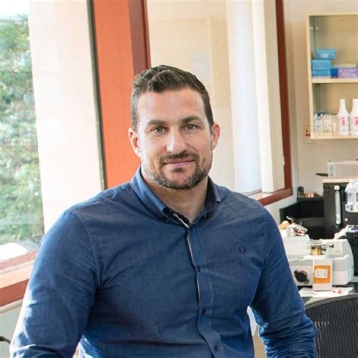 Overcoming Obstacles With Andrew Huberman's Inspiring Images