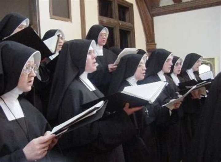 The Differences Between Anglican Nuns And Catholic Nuns: A Comparative Guide