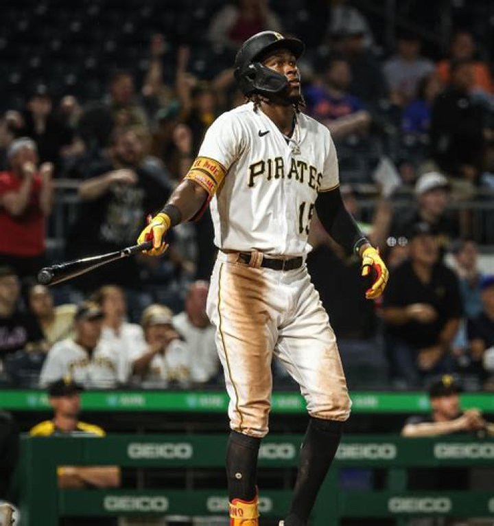 Unraveling The Connection: Are Elly De La Cruz And Oneil Cruz Related?