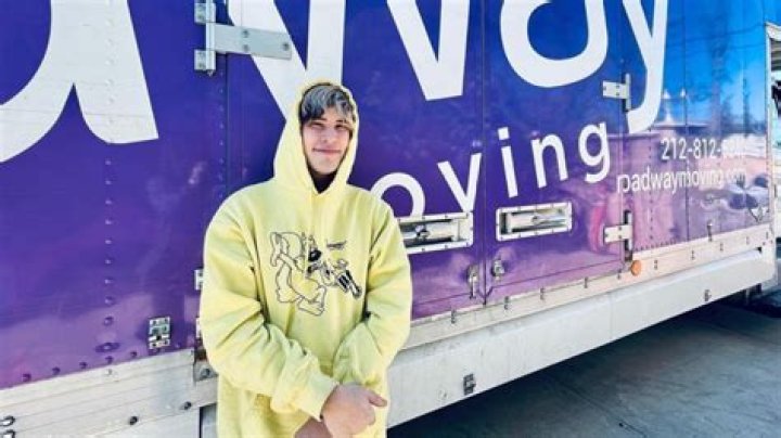 Daniel Webber Biography: Height, Age, Net Worth, Wikipedia, Girlfriend, Movies &amp; TV Shows, Wife, Profession, Instagram