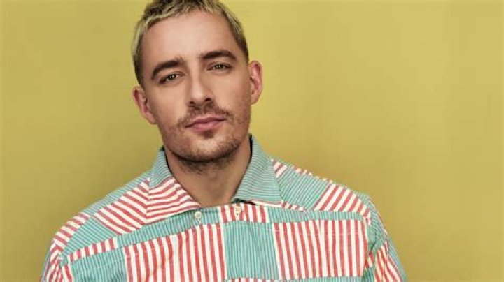 Lesser Known Facts About Dermot Kennedy's Stature