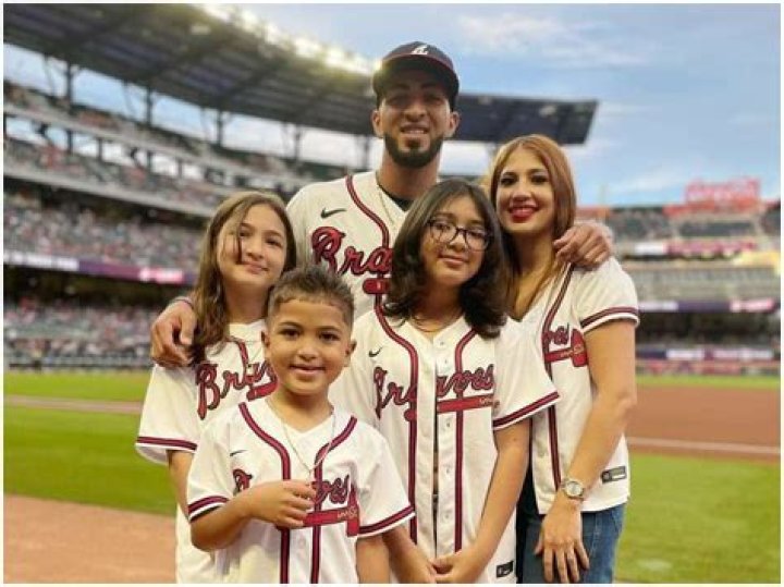 Eddie Rosario- Net Worth, Bio, Age, Wife, Ethnicity, Height, Career