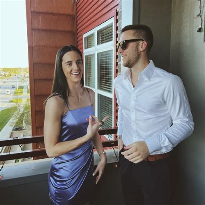 Is Dan Carlin Married? Wife Or Partner