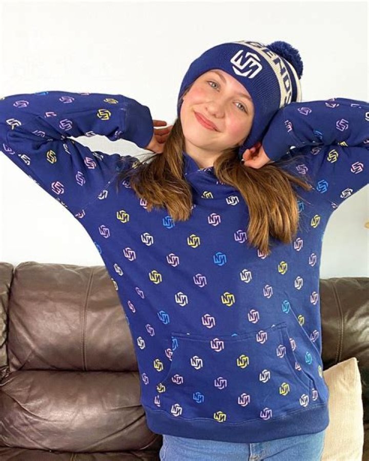 Is Shiloh Transitioning? Everything We Know About Shiloh's Gender Journey