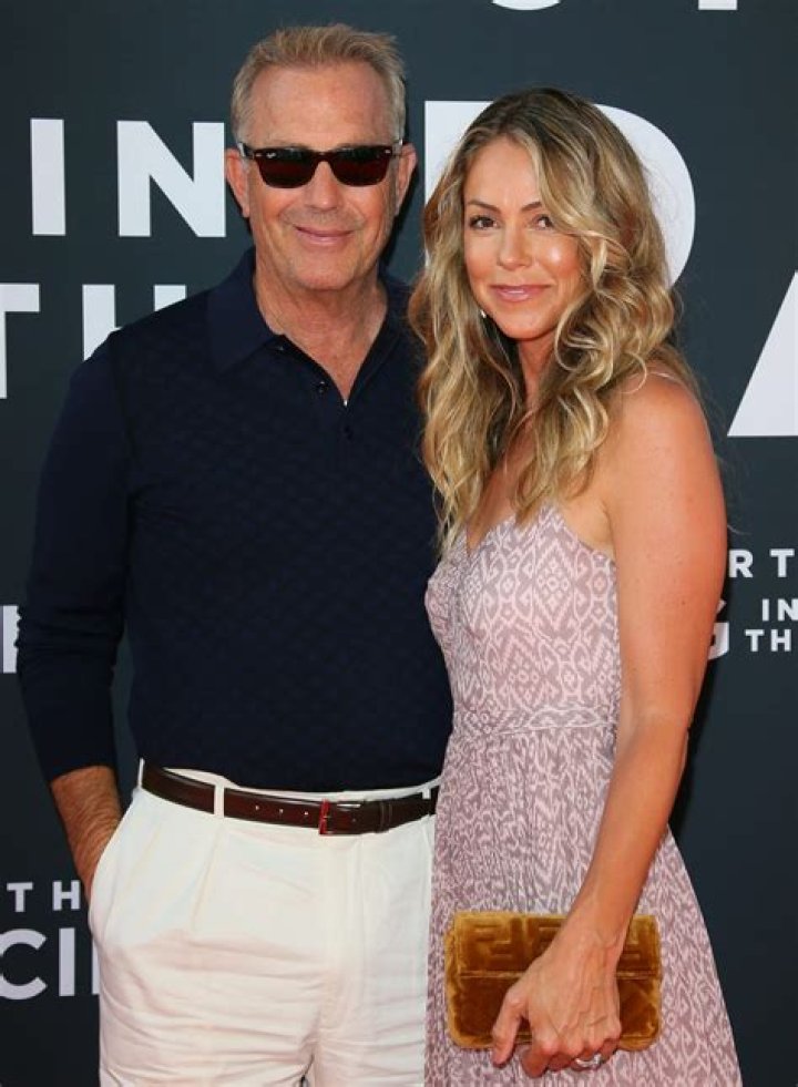 The Personal Life Of Kevin Costner: Meet His Wife