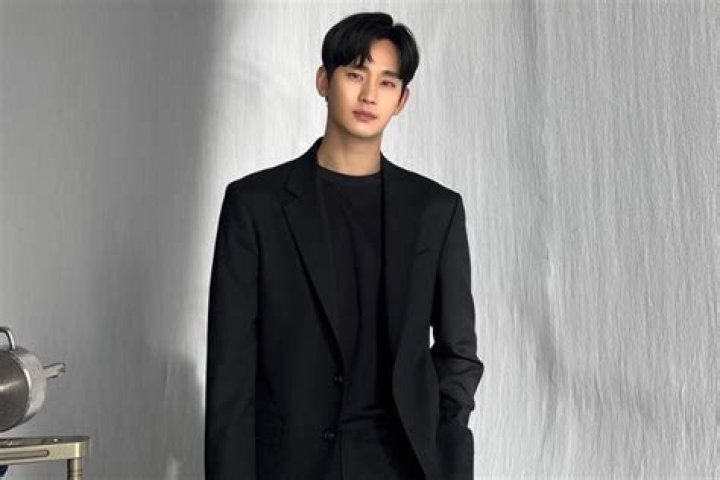 Learn The Age Of Kim Soo Hyun In 2024 [Accurate Prediction]