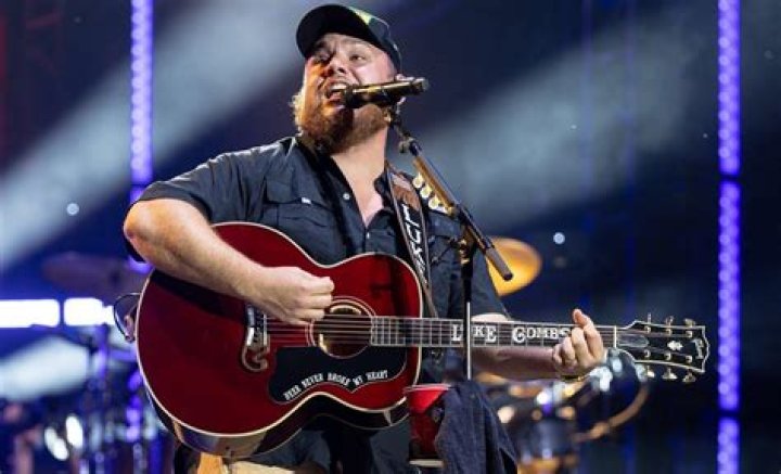 Luke Combs: The Sibling Side Of His Success