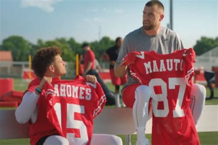 Mahomes Signs Lucrative State Farm Deal
