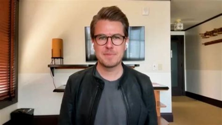 Who's Miles Taylor's Husband? Unraveling The Identity