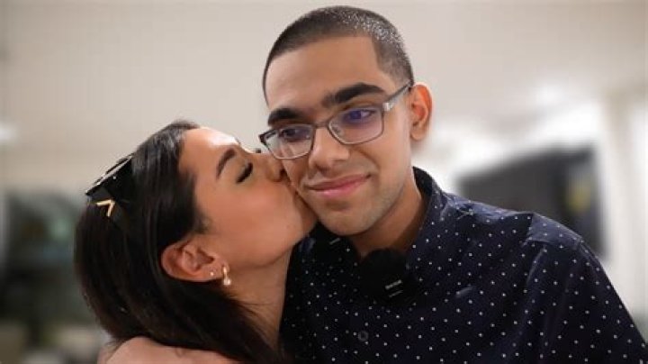 Tips For Finding The Best Neon Signs Like Neon Sam