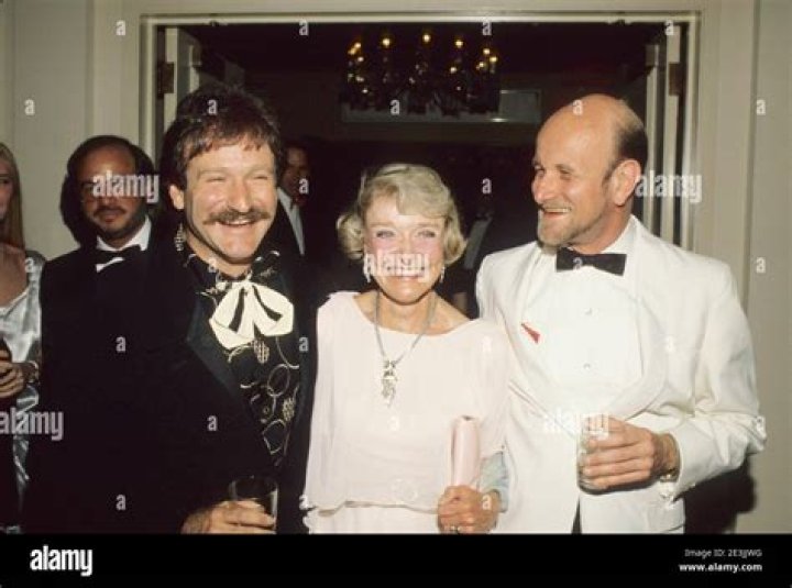 Robin Williams' Parents: Unveiling The Roots Of A Comedy Icon