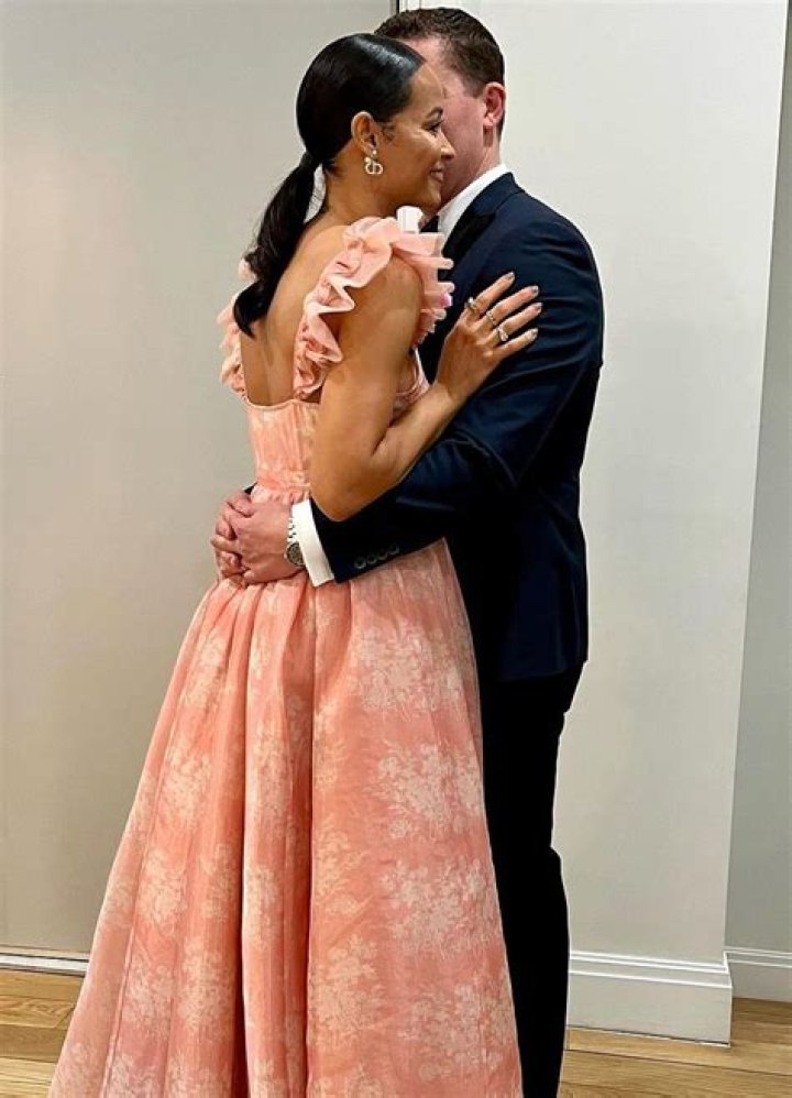 Sai De Silva's Husband: Unveiling The Man Behind The Spotlight